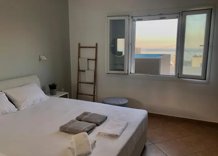 Amaryllis Suites Santorini