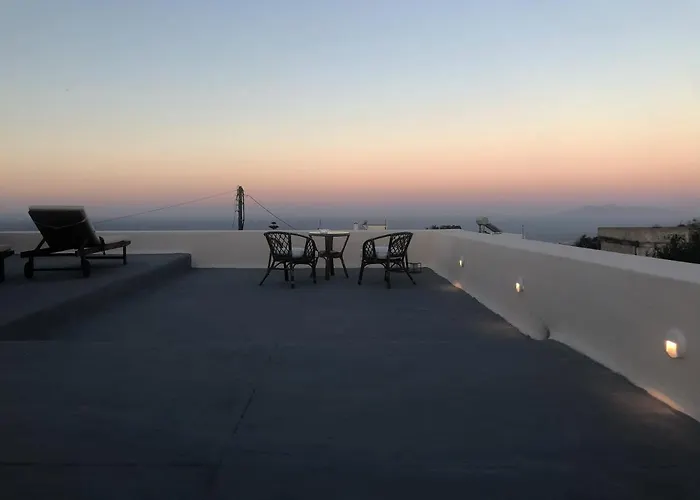 Amaryllis Suites Santorini