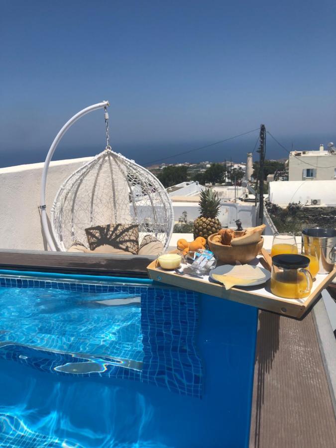 Amaryllis Santorini Φηρά